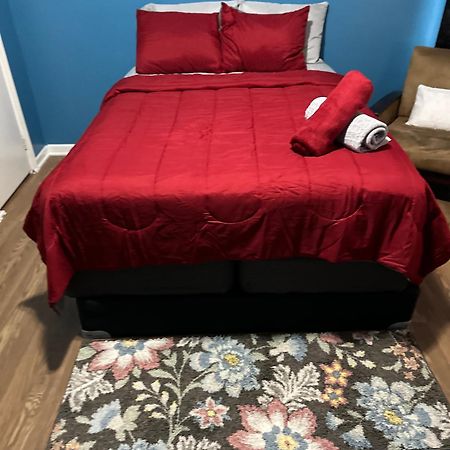 Fidelia Garnet Room, Queen Bed Minutes From Newark Liberty International Airport And Newark Penn Station Dış mekan fotoğraf
