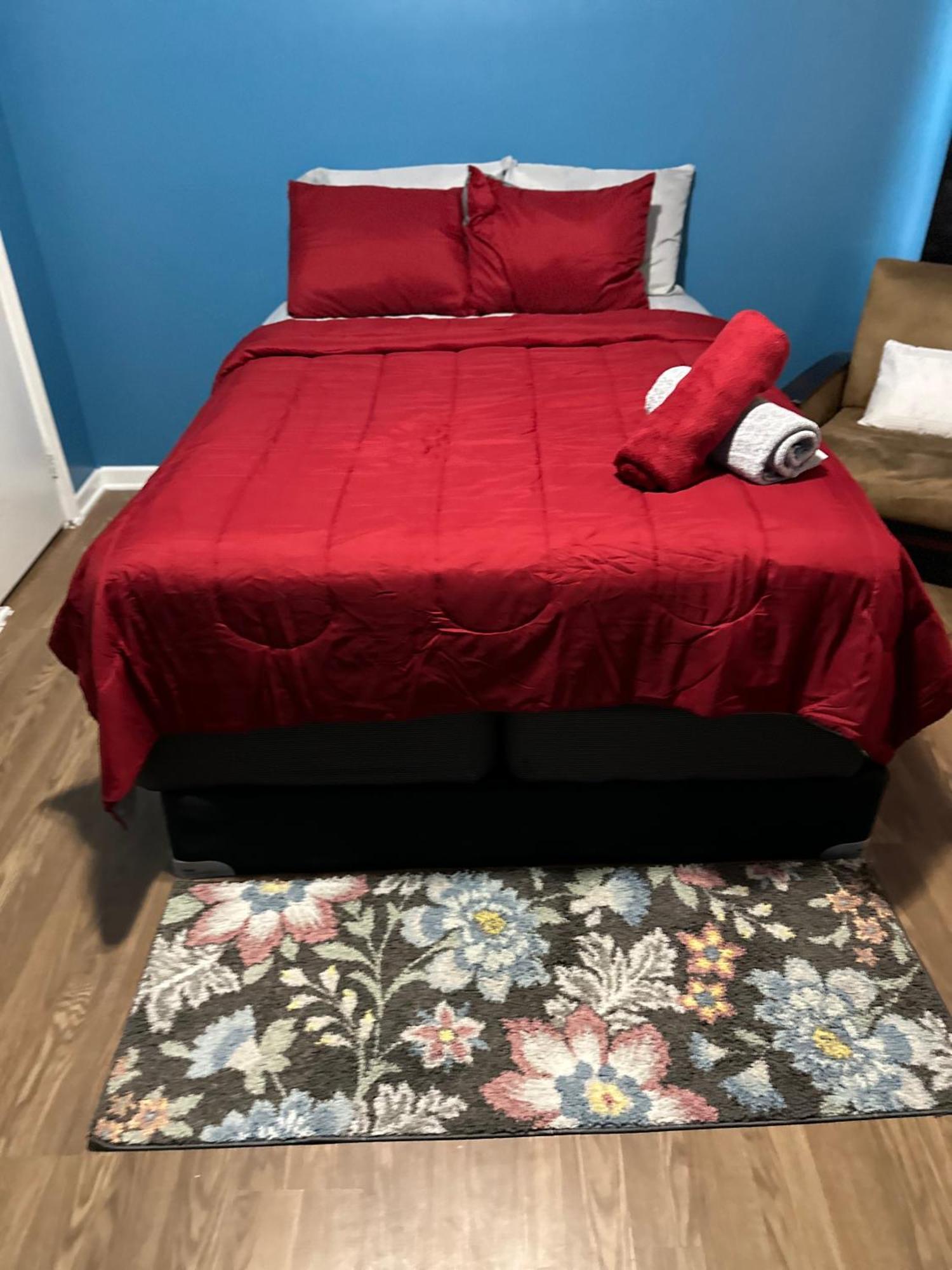 Fidelia Garnet Room, Queen Bed Minutes From Newark Liberty International Airport And Newark Penn Station Dış mekan fotoğraf